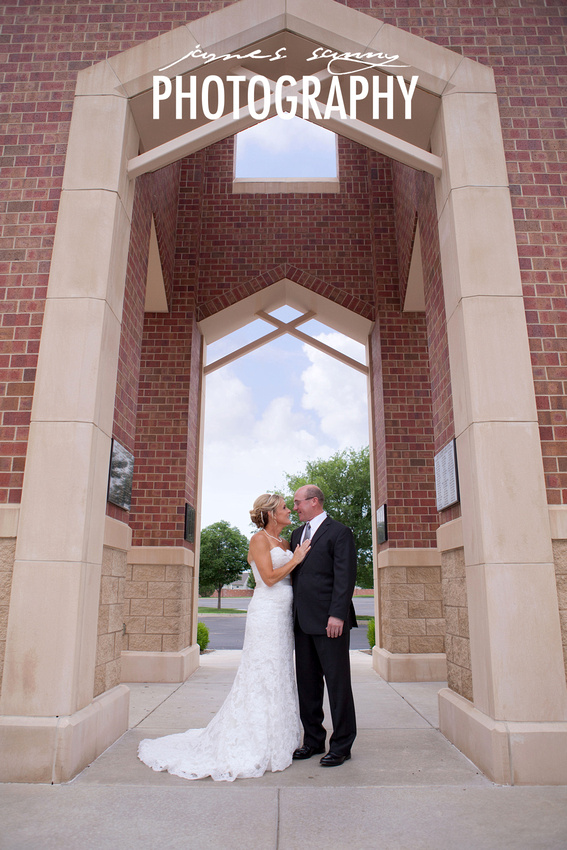 wichita wedding photographer, st elizabeth ann seton, wichita, wedding, photographers, catholic wedding photographer, kansas wedding photographer, ks photographers, photojournalistic photography